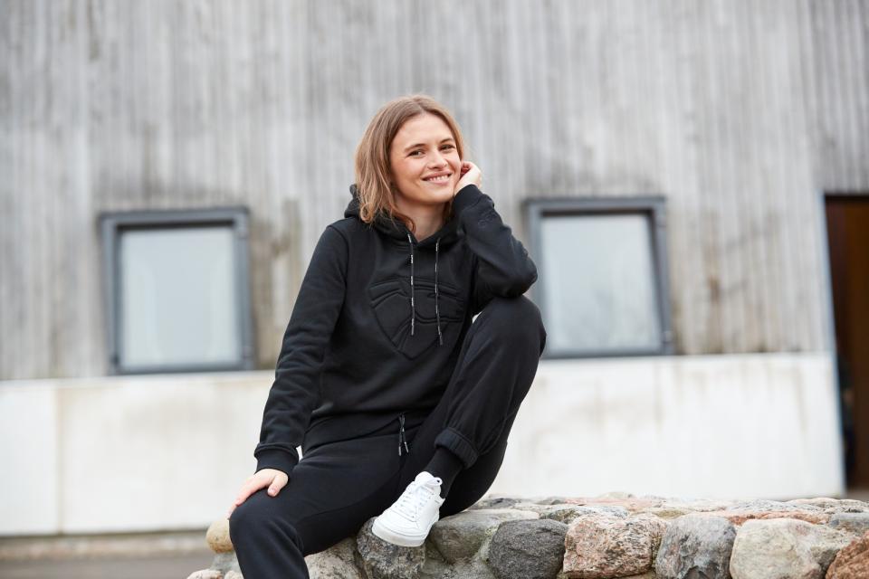 Catago - ronja hoodie svart