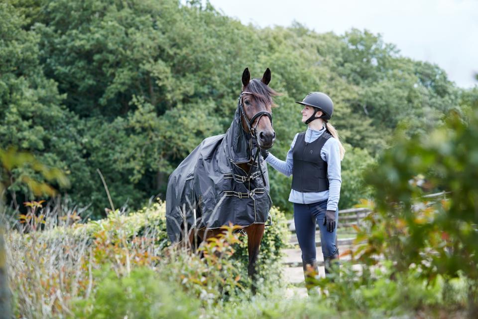 HorseGuard - emi 24.1 träns med kombinerad nosgrimma svart